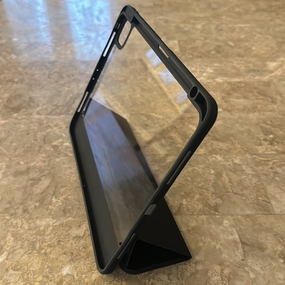 IPad Pro case - Picture 3 of 3